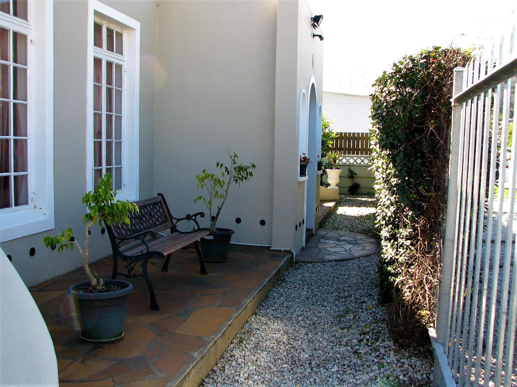 Jembjo'S Knysna Lodge & Backpackers Esterno foto