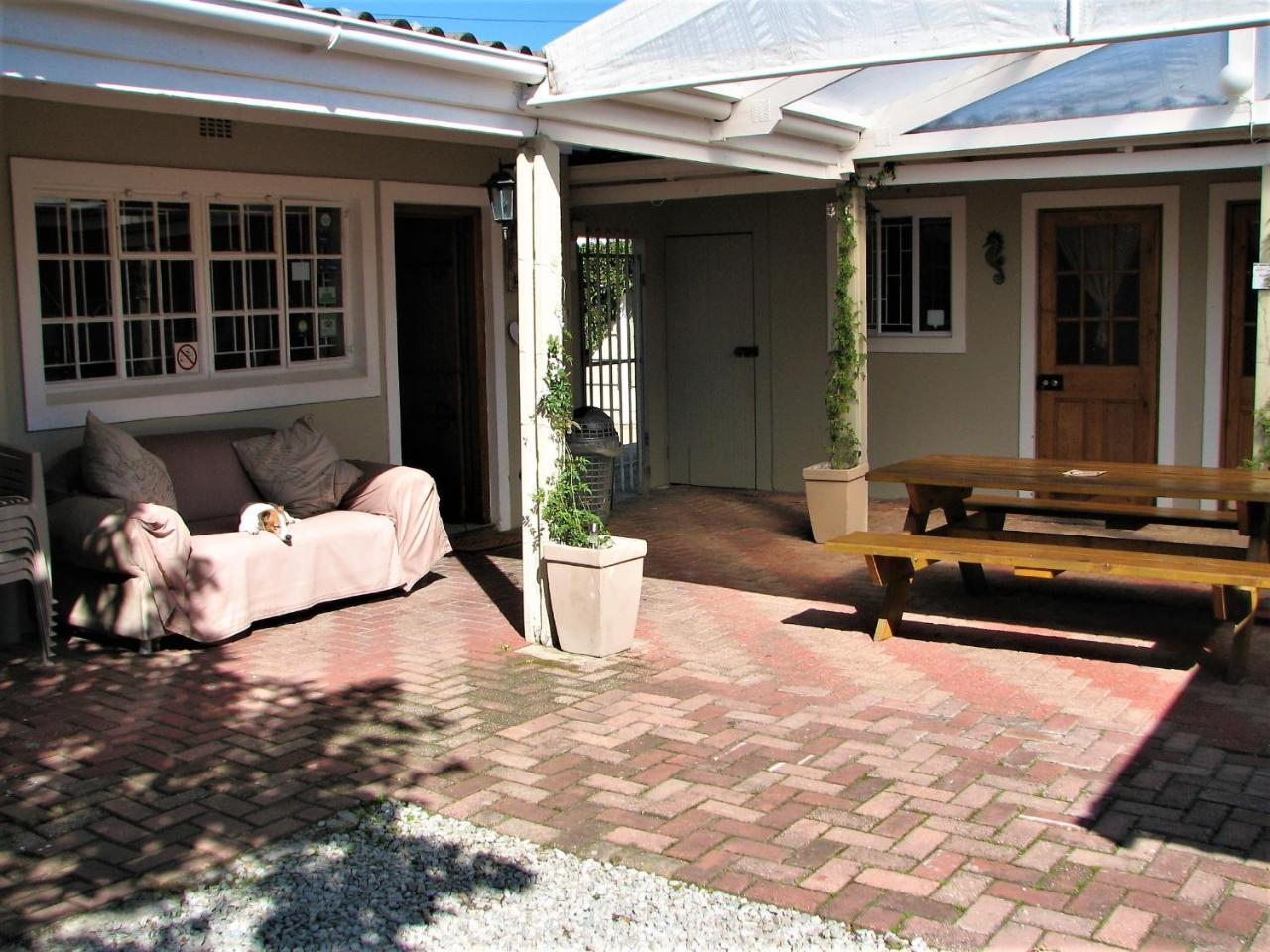 Jembjo'S Knysna Lodge & Backpackers Esterno foto