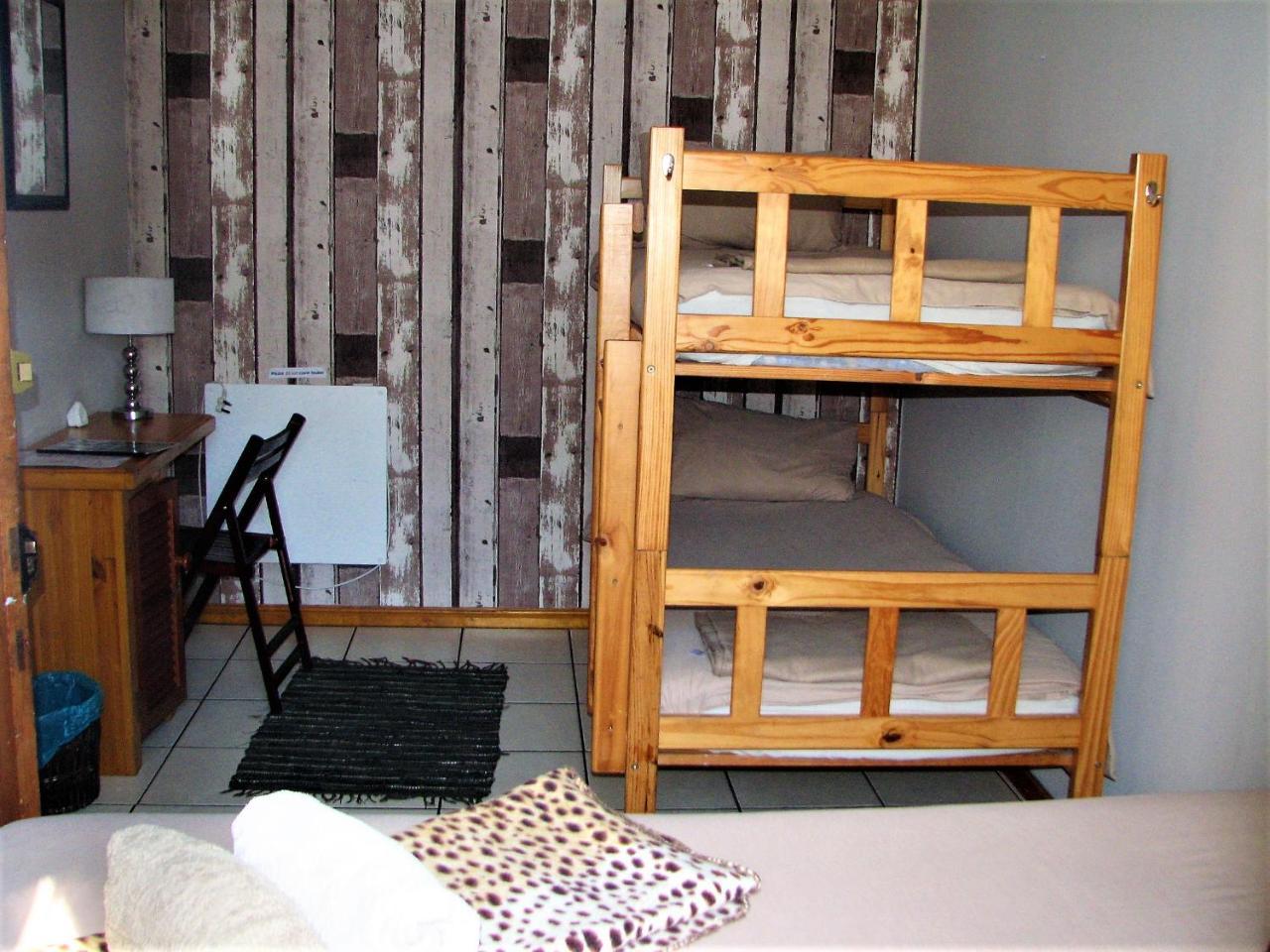 Jembjo'S Knysna Lodge & Backpackers Esterno foto