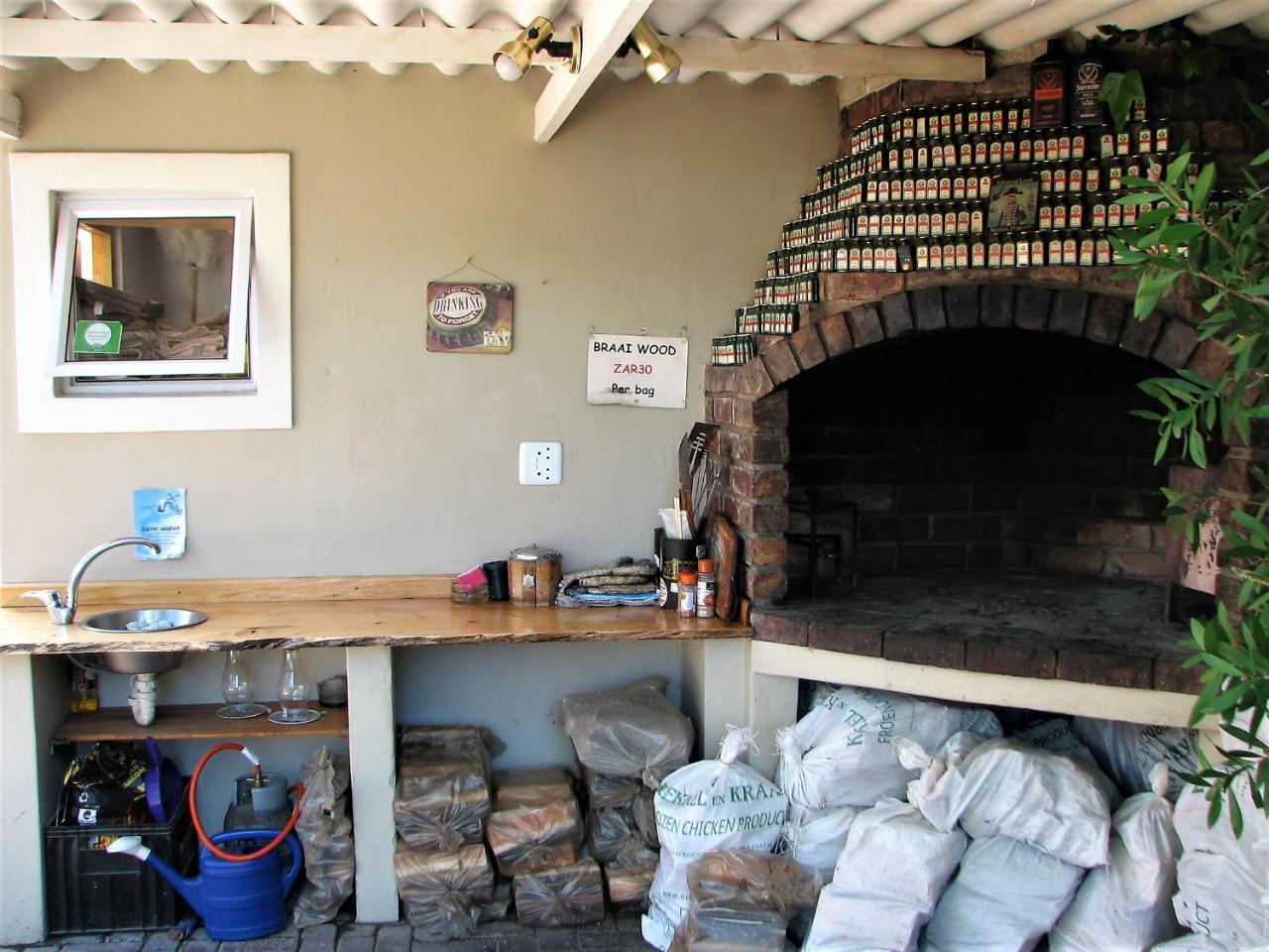 Jembjo'S Knysna Lodge & Backpackers Esterno foto