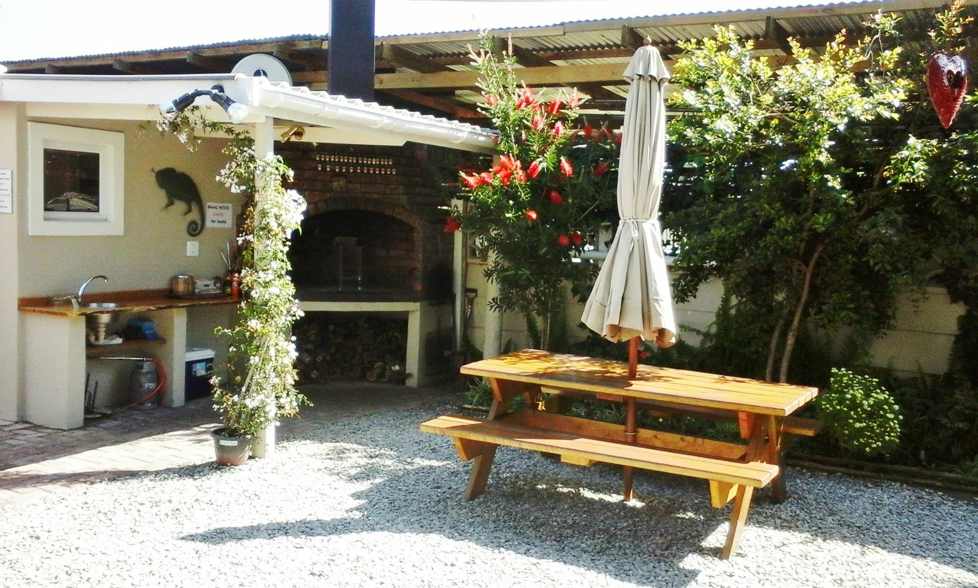 Jembjo'S Knysna Lodge & Backpackers Esterno foto