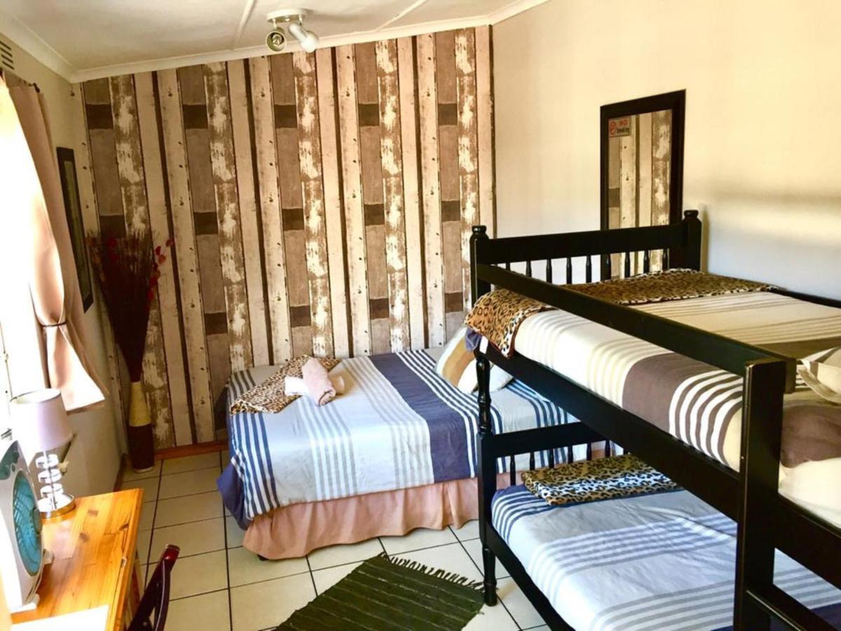 Jembjo'S Knysna Lodge & Backpackers Esterno foto